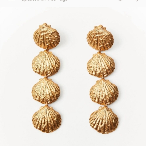 Zara Jewelry - Zara Light  Gold Shell Drop Earrings